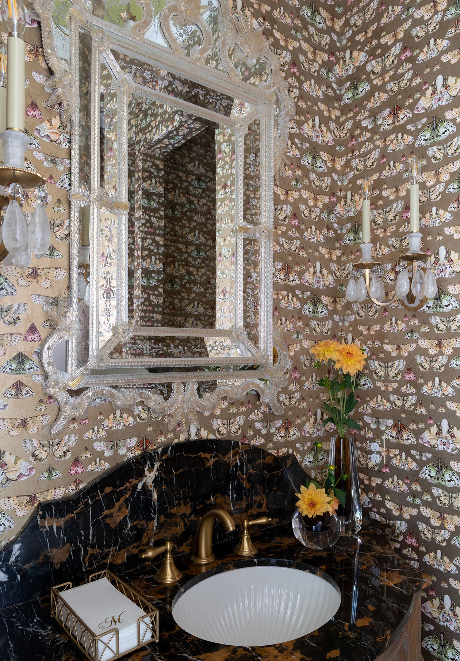 Downstairs Powder Bathroom 1.JPG
