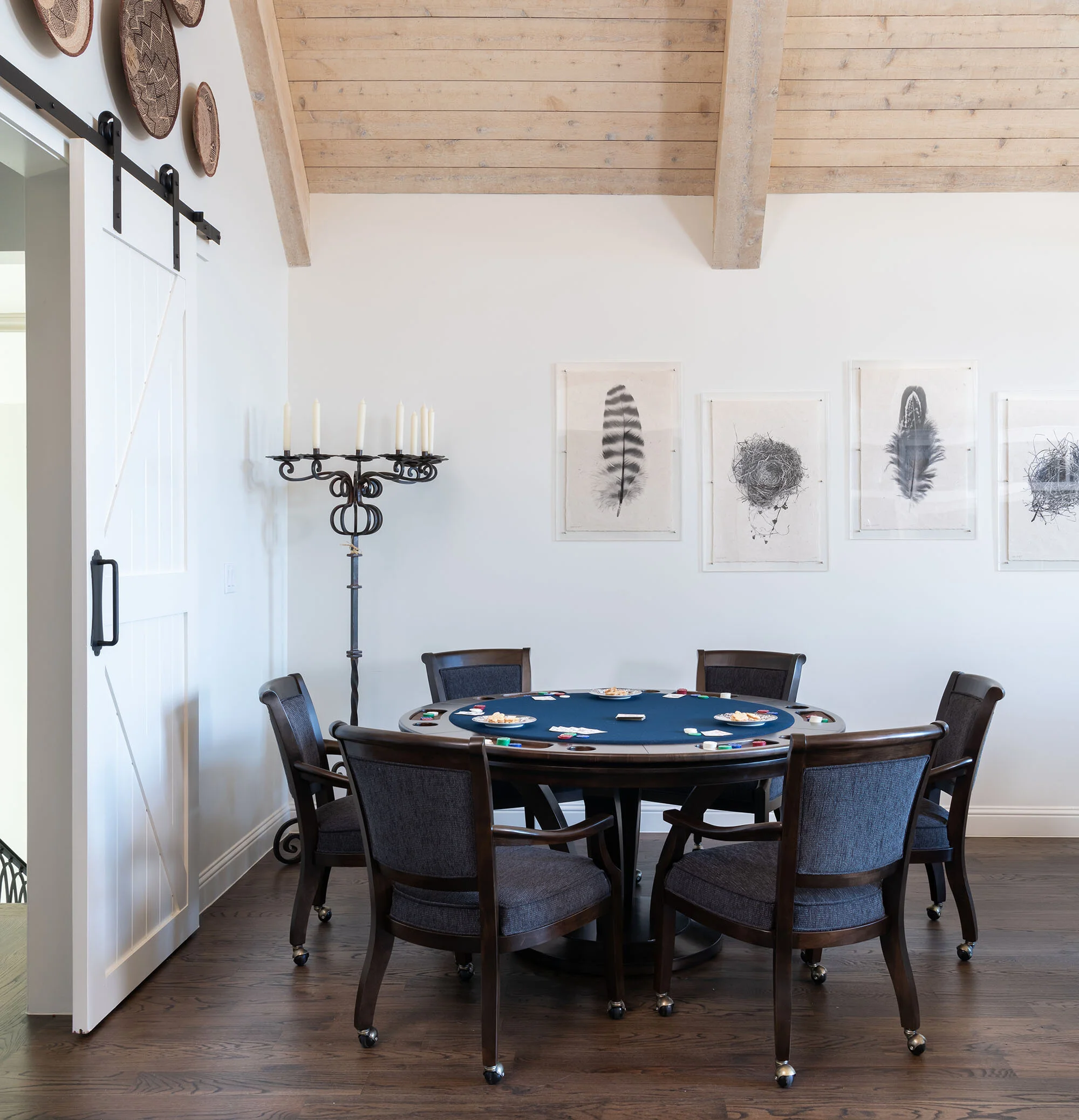 Family Room 1.JPG