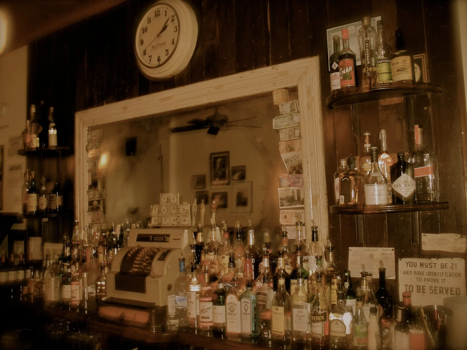 Bar photo 1