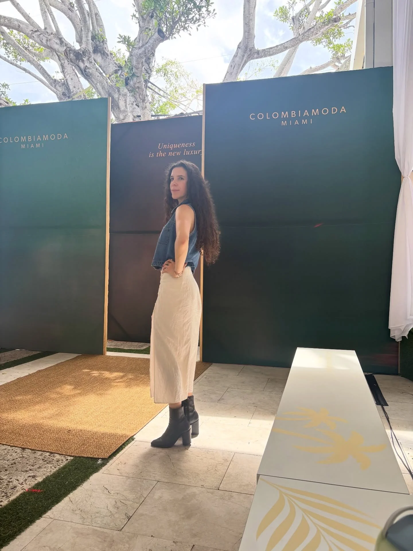 up early today for the last rehearsal before
tonight&rsquo;s show @colombiamoda_oficial miami 
opening @renatalozanom show with some musicaaa🫶🏼✨
&bull;&bull;&bull;
lista tempranito esta ma&ntilde;ana para el &uacute;ltimo ensayo de @colombiamoda_of