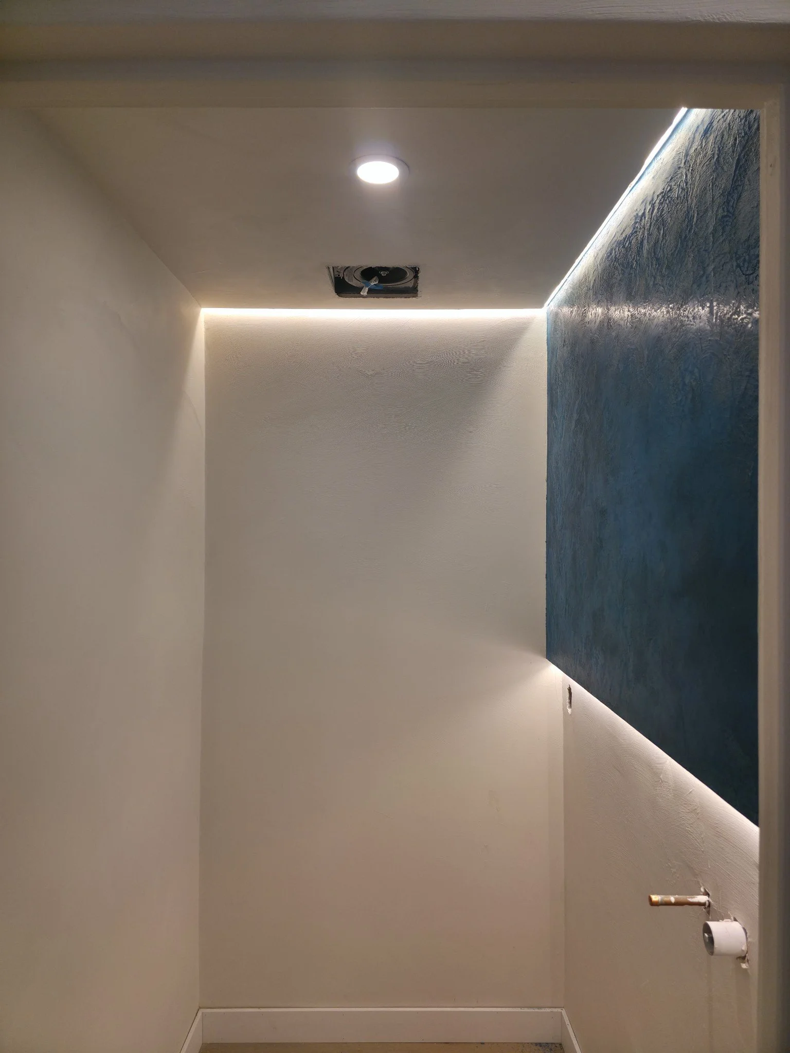  Limewash and polished marmorino 