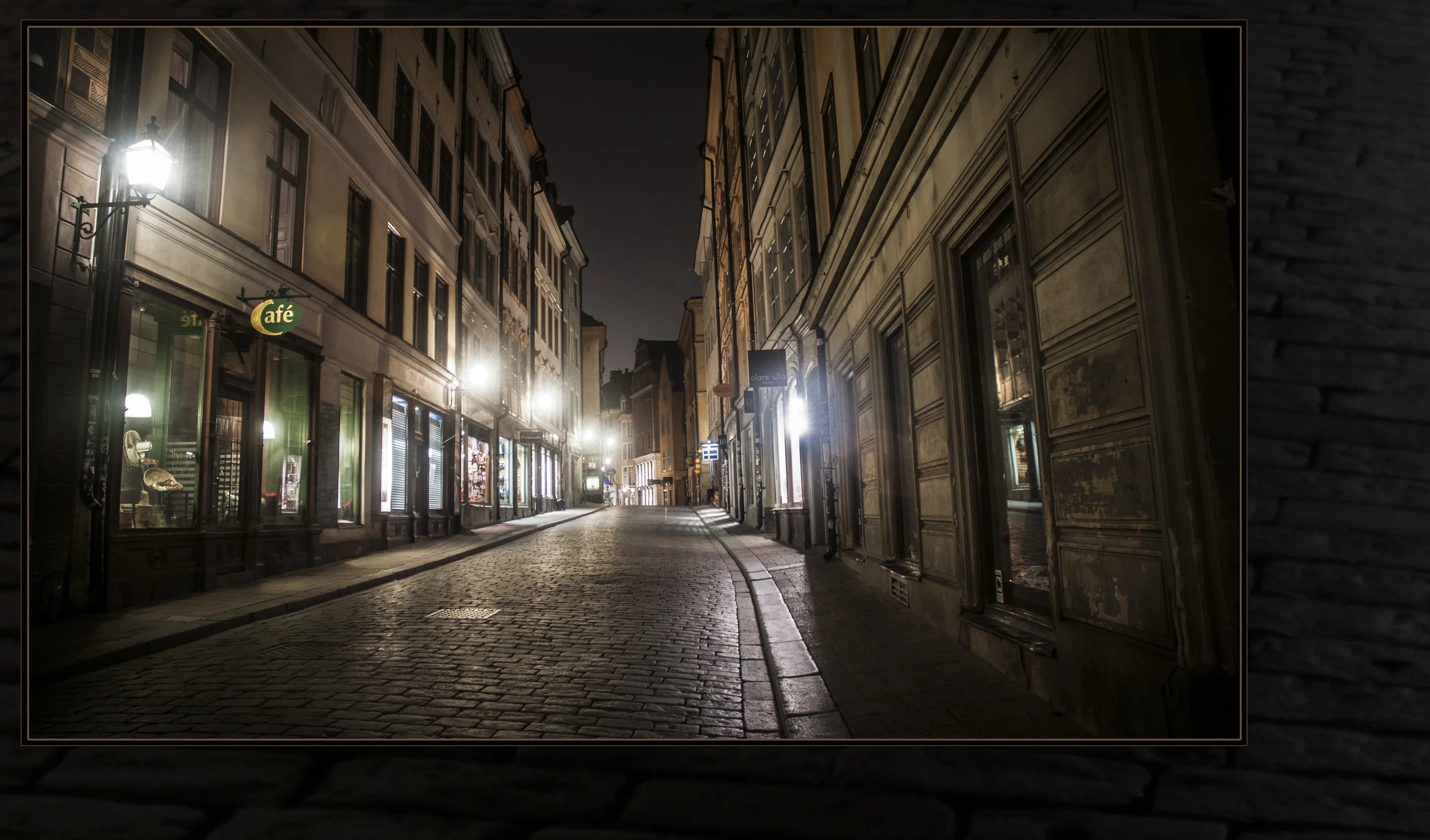 Old_Town_Before_Dawn.jpg