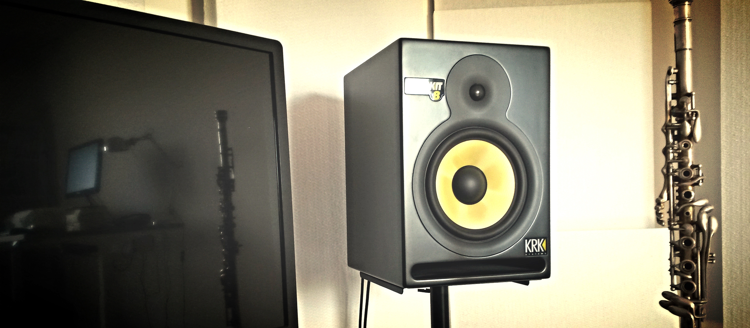 Exploitatieovereenkomst: talenten vastleggen met een platencontract of een artiestencontract.