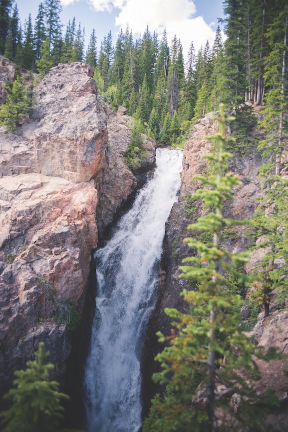  Booth Creek Falls. Rosemary/stock.adobe.com 