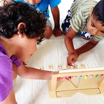 group_montessori_web.jpg