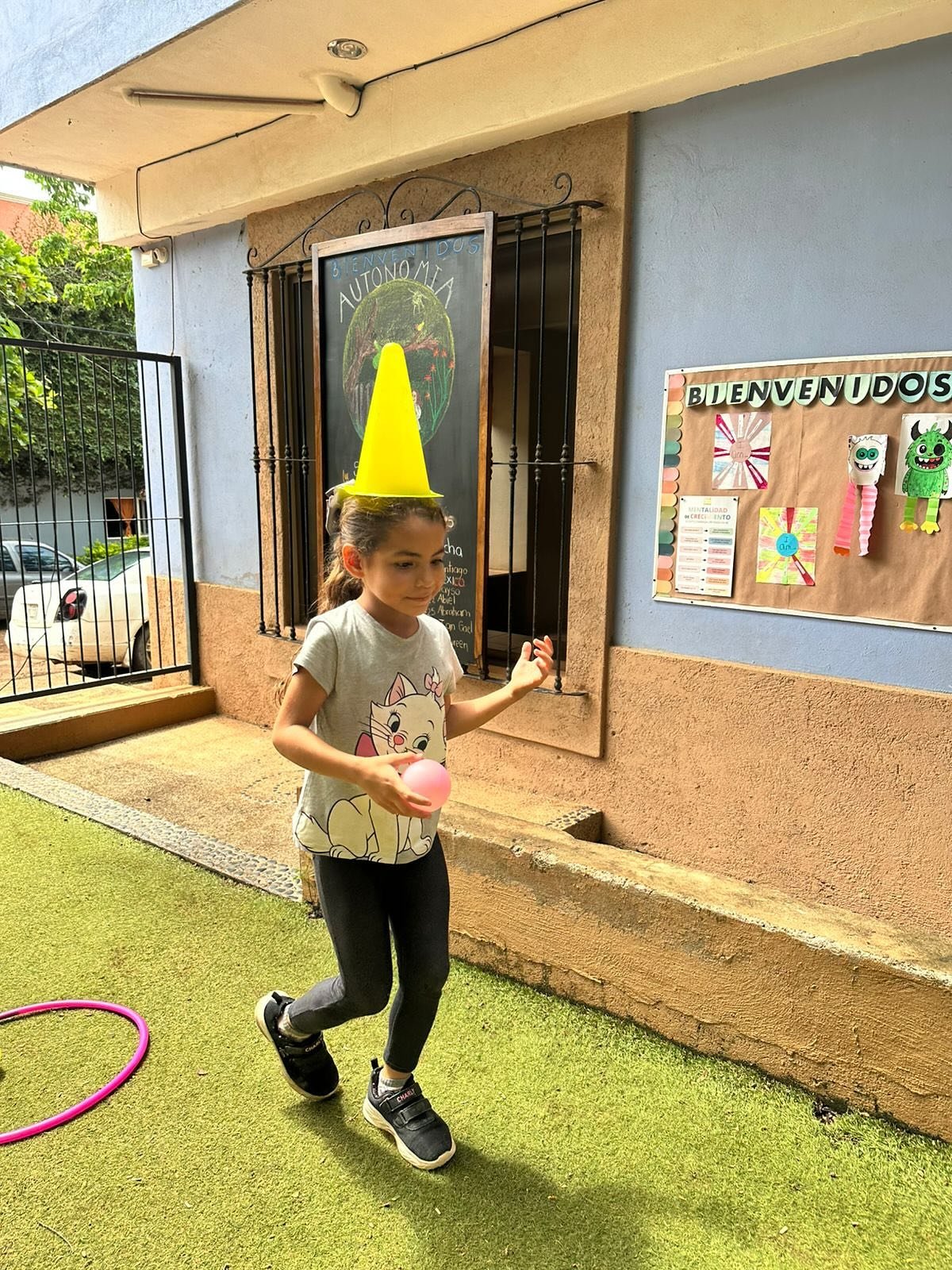 Parte de nuestro programa de Vida Saludable son nuestras clases de deportes ⚽🏃&zwj;♀️🏐 En ellas trabajamos diferentes objetivos seg&uacute;n la edad: desde la psicomotricidad en los m&aacute;s peque&ntilde;os hasta las reglas y estrategias de disti