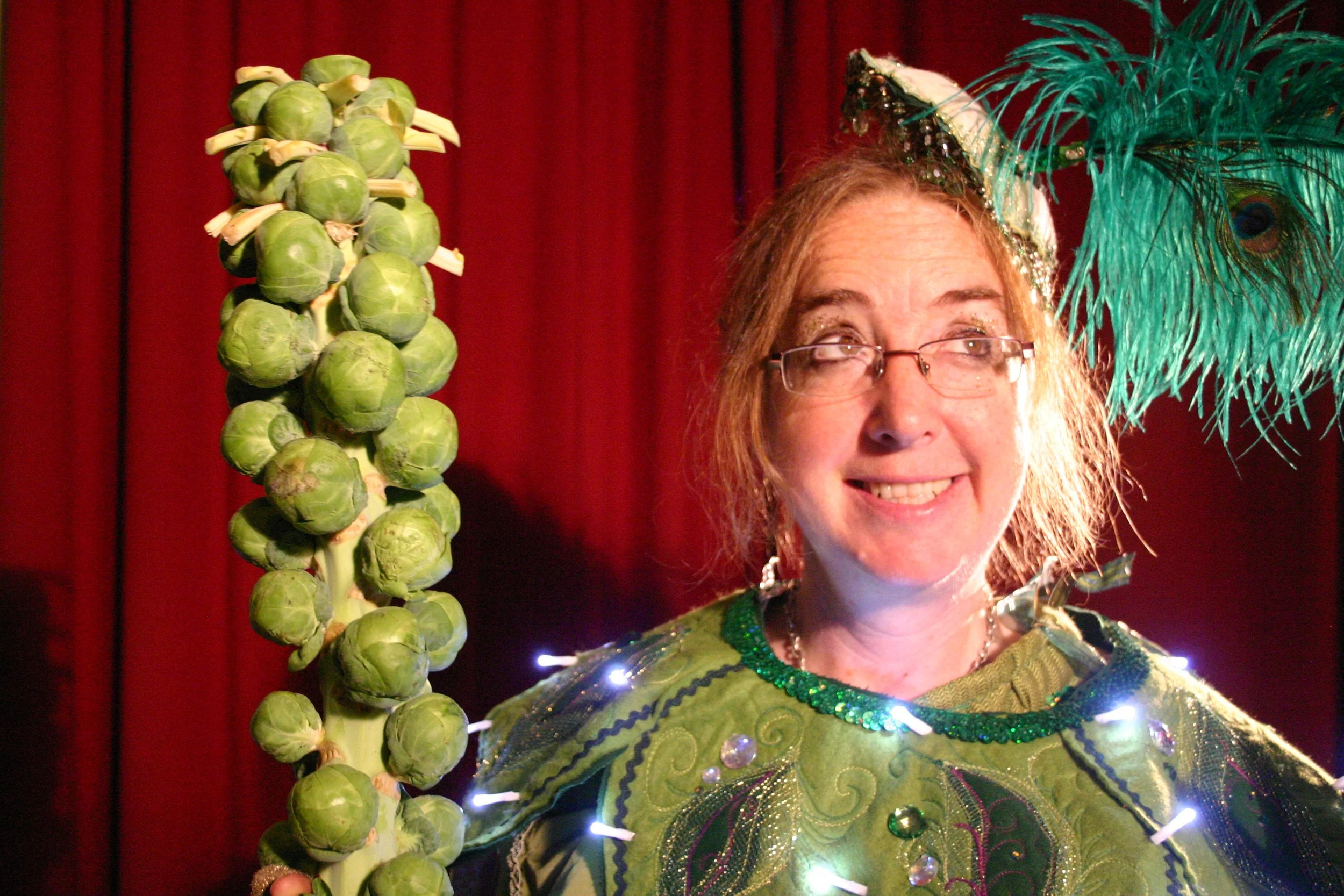New Mills Christmas Lights Switch on Market &amp; Fair 