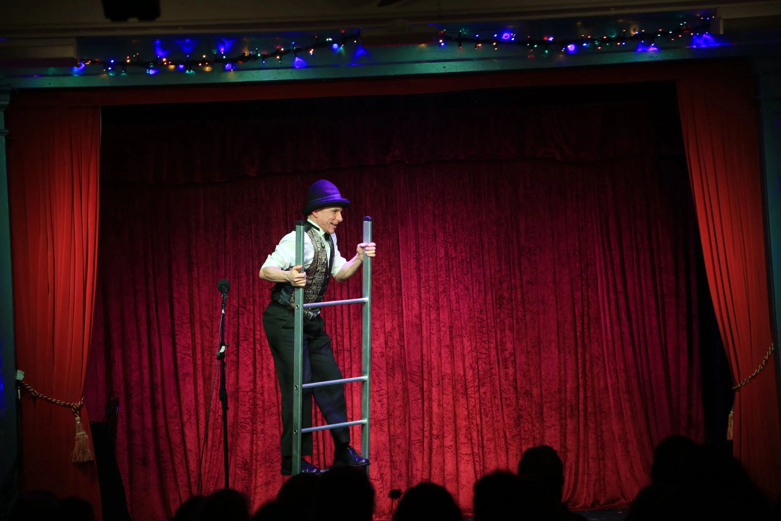 Cabaret Boom Boom November 2025