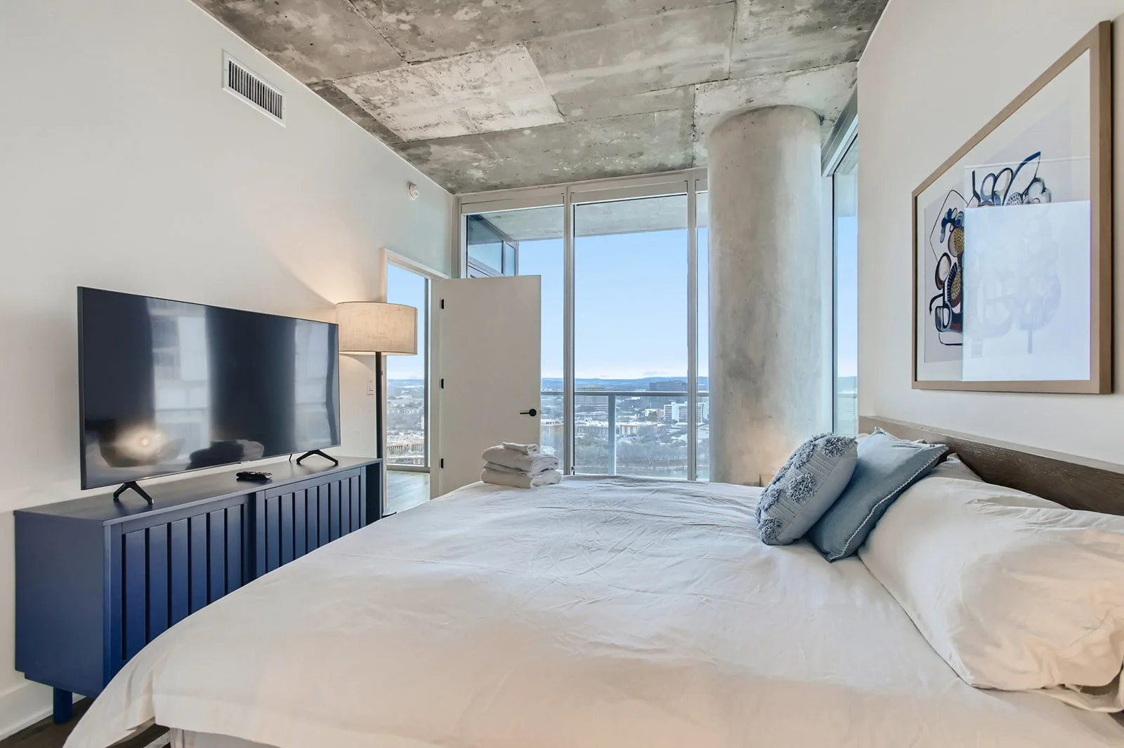 15 Primary Bedroom.jpg