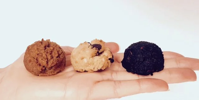 CookiesInHand.jpg