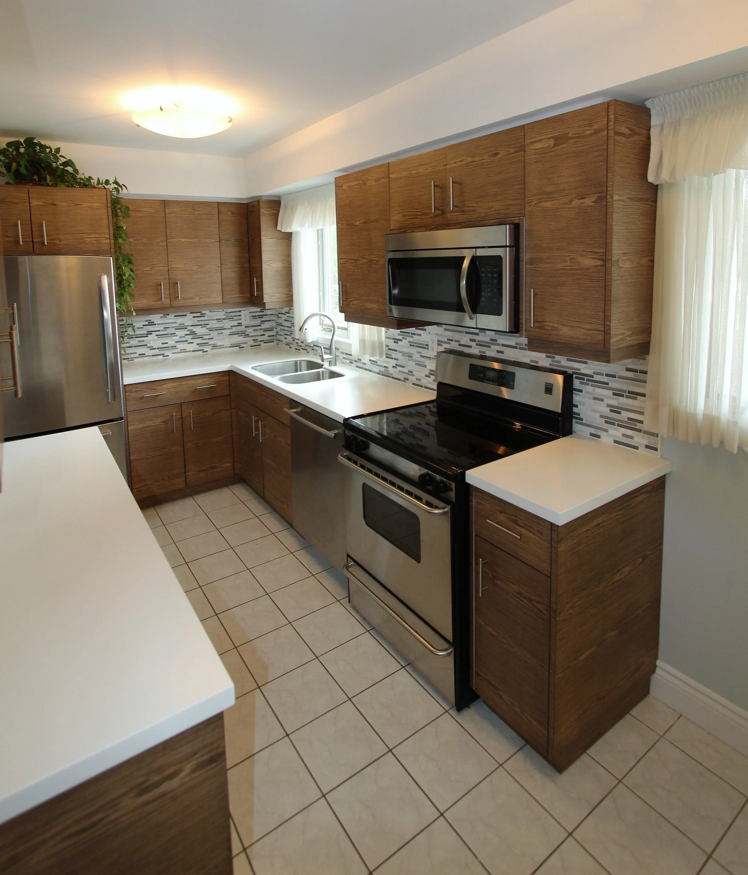 SOLID SURFACE COUNTERTOPS