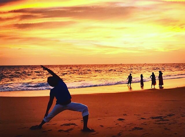 &ldquo;The sky speaks in a thousand colors&rdquo;. Welcome Home 🙏🏾 @pradeepyoga Motherland India Retreat Day 3rd 😊❤️🇮🇳 #yoga #pradeepyoga #pradeepyogaretreats #india #kerala #ayurveda #home #family #welcomehome #ohhappyday #grateful #loved #love