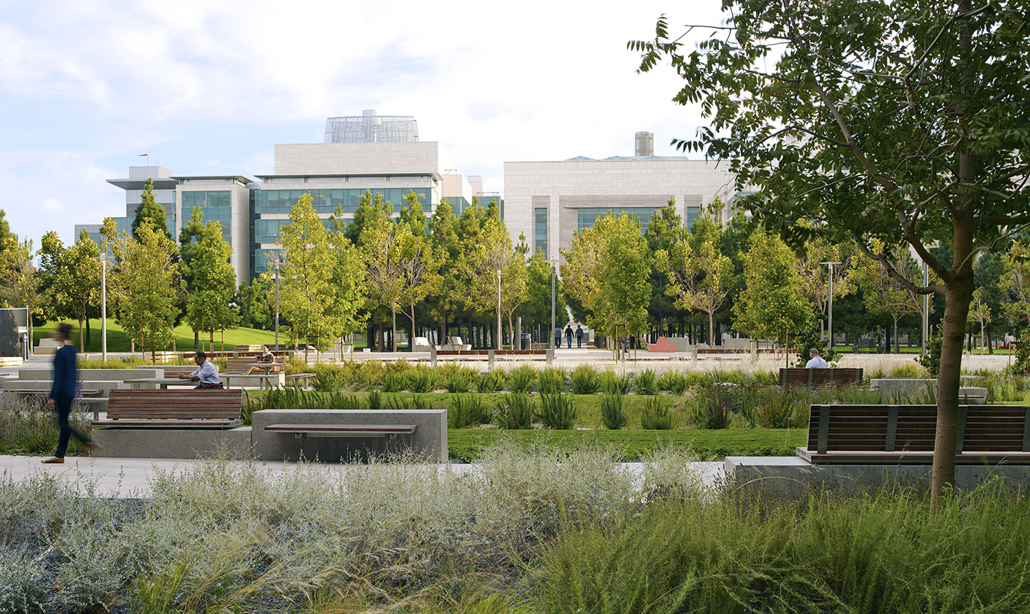 UCSF Sandler Neurosciences Courtyard