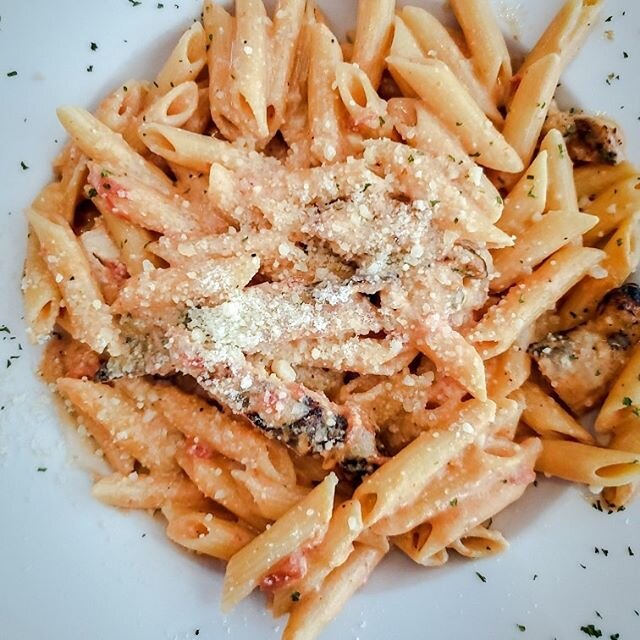 You have penne of time to have lunch with us today. Did you know we offer express pasta lunches? They are perfect for those looking for a great meal without a long wait. #cafecibostpete