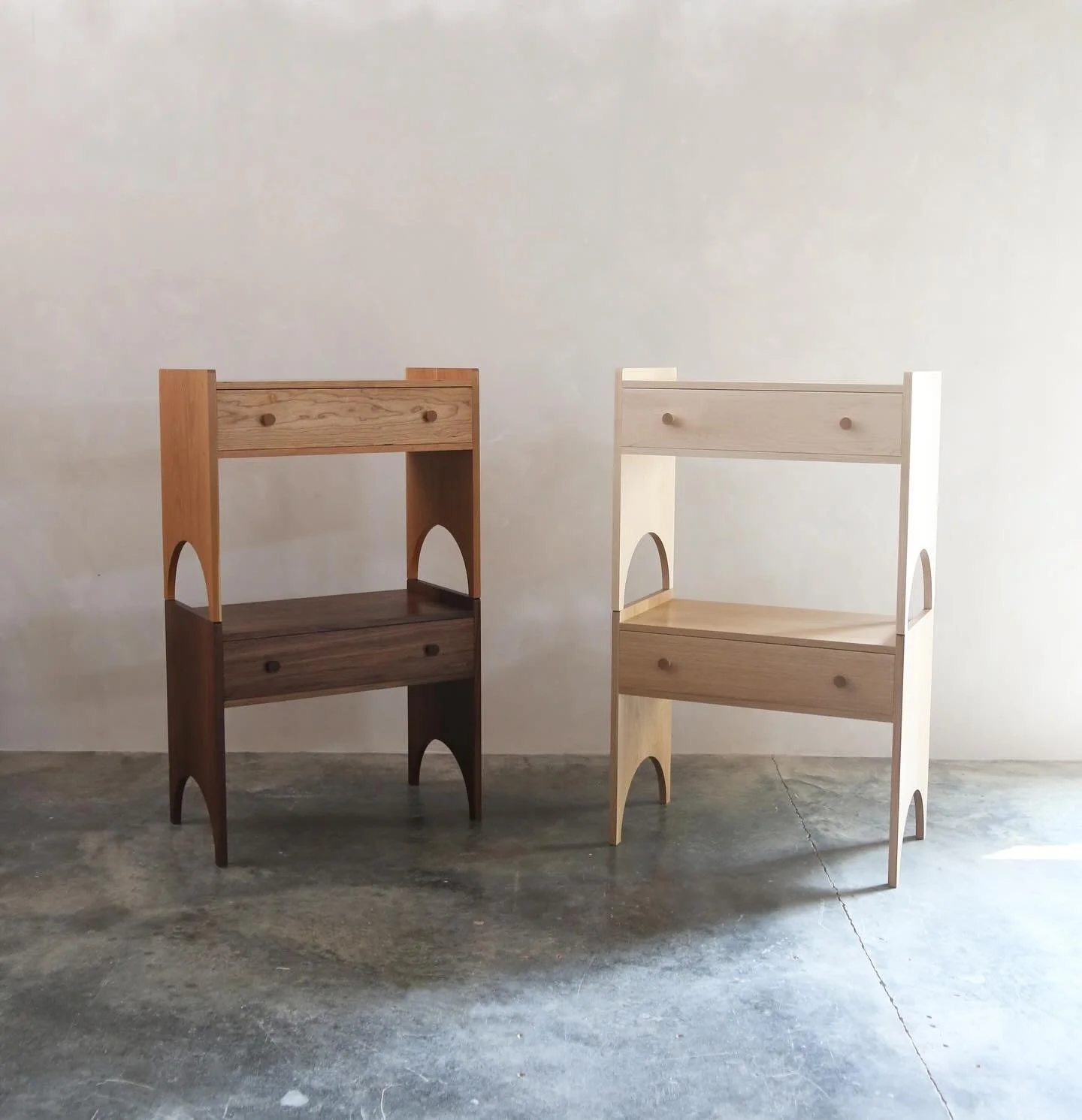 New to the collection: the Shaker Side Table! 🎈

A nod to Shaker meetinghouse benches with a touch of whimsy, these are built of solid wood joinery with hand-cut dovetails and wooden knobs. The drawers feature a 100% merino wool felt lined bottom av