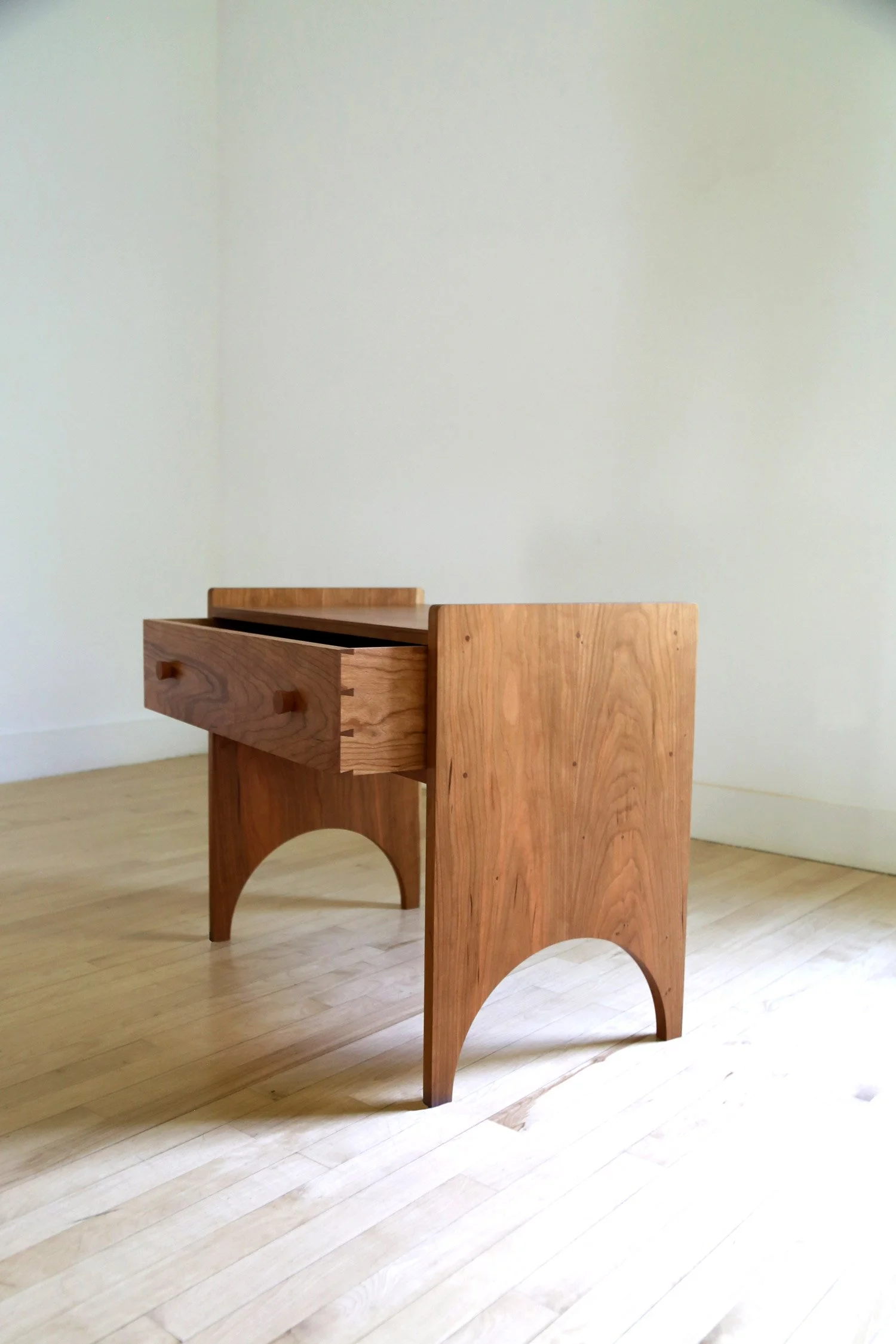 Shaker_Side_Table_15.jpg