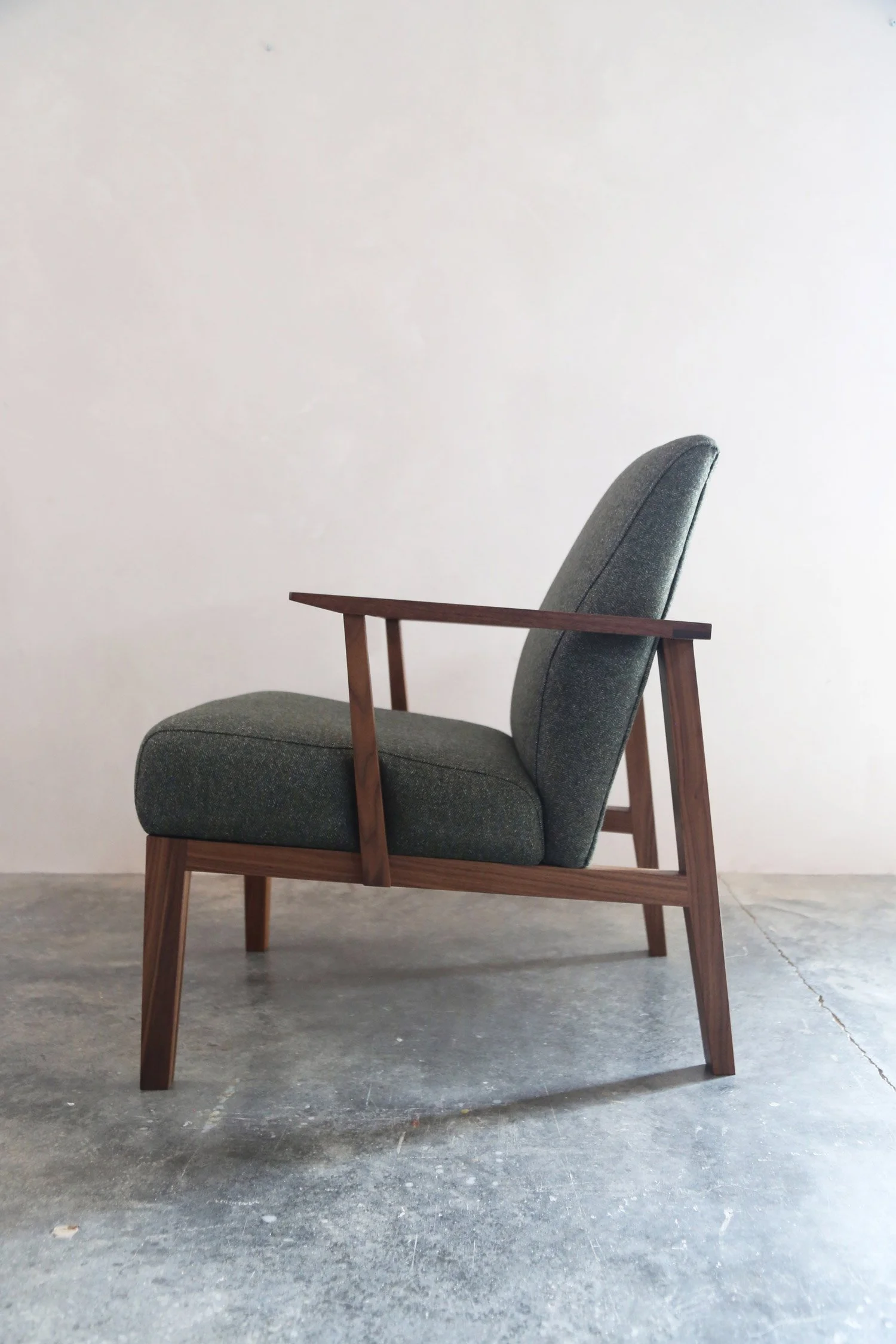 Lewis_Reading_Chair_12.jpg