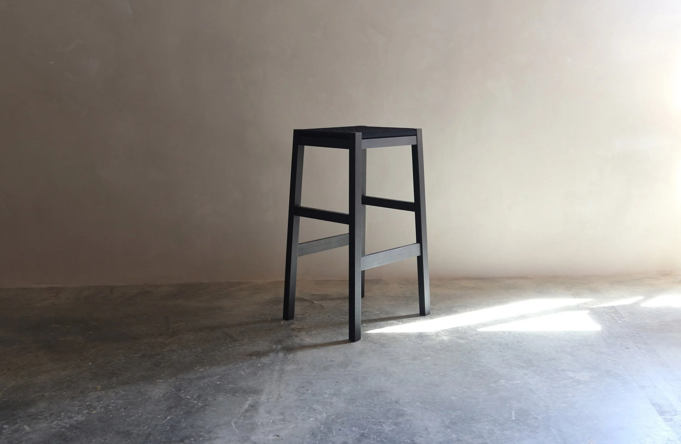 Simple_Stool_16.jpg
