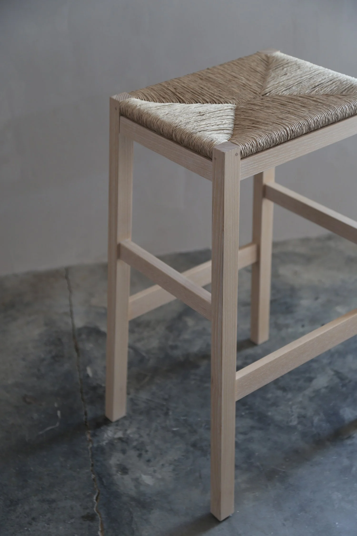 Simple_Stool_17.jpg