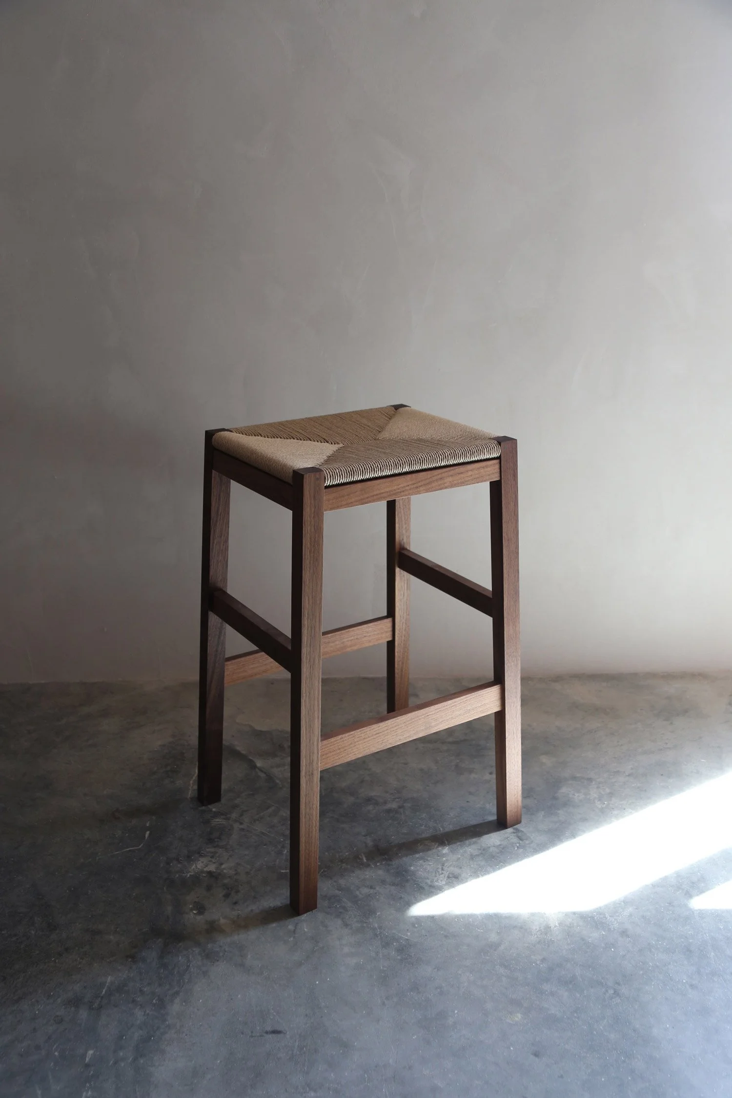 Simple_Stool_22.jpg