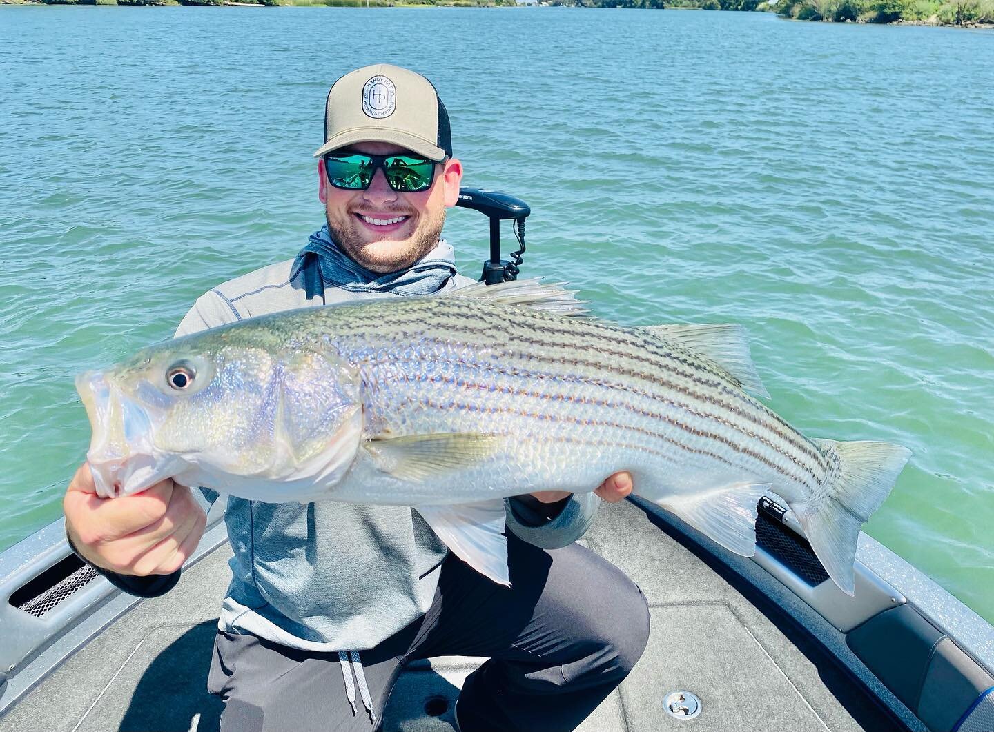 Happy Memorial Day Weekend, huge respect to all the soldiers that create our freedom! Remember their sacrifice, get out there &amp; fish, turn on that smoker/BBQ &amp; appreciate that freedom! 🇺🇸 @redingtongear @rioproducts @costasunglasses @simmsf