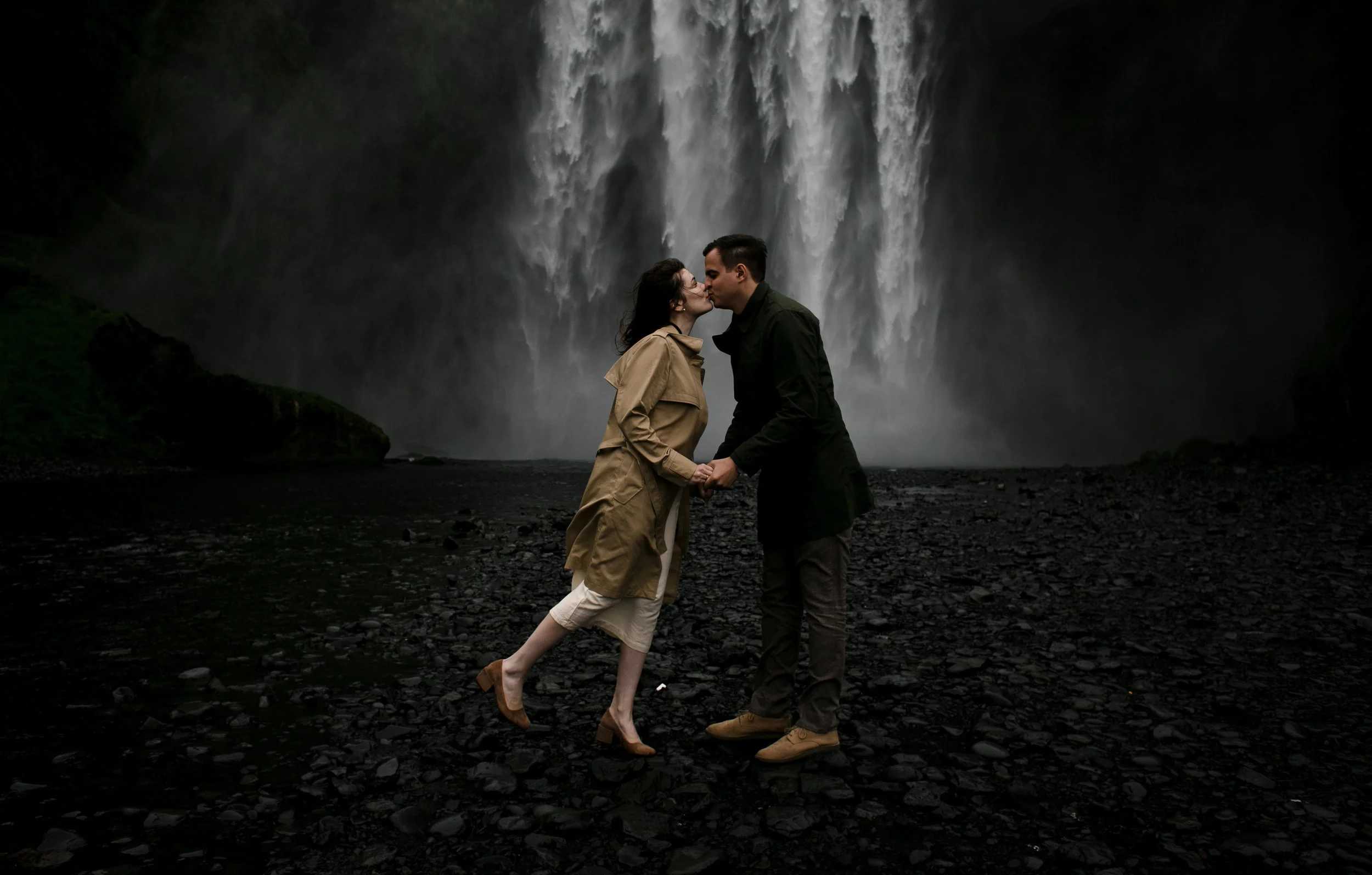 IcelandWeddingPhotosElopementBlogPost-22.jpg
