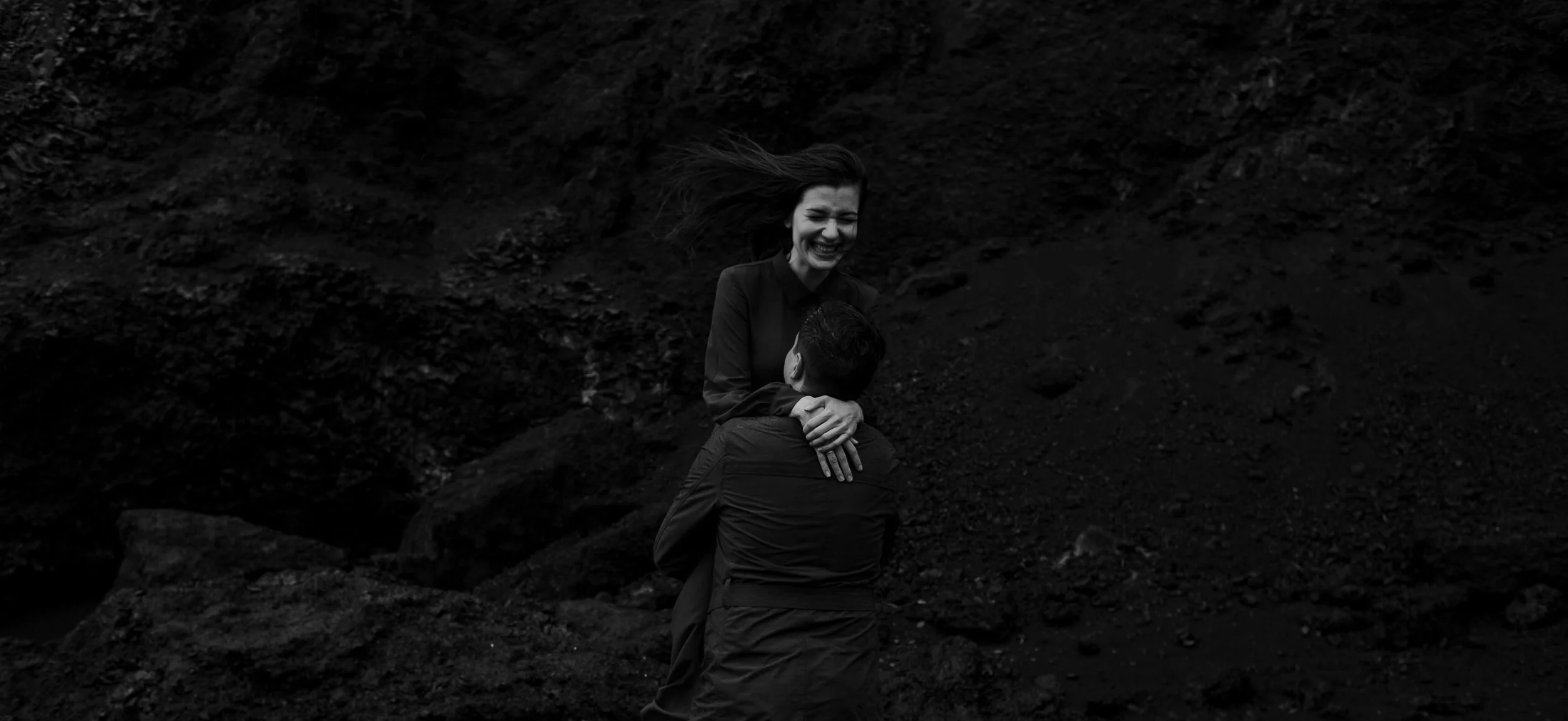 IcelandWeddingPhotosElopementBlogPost-64.jpg
