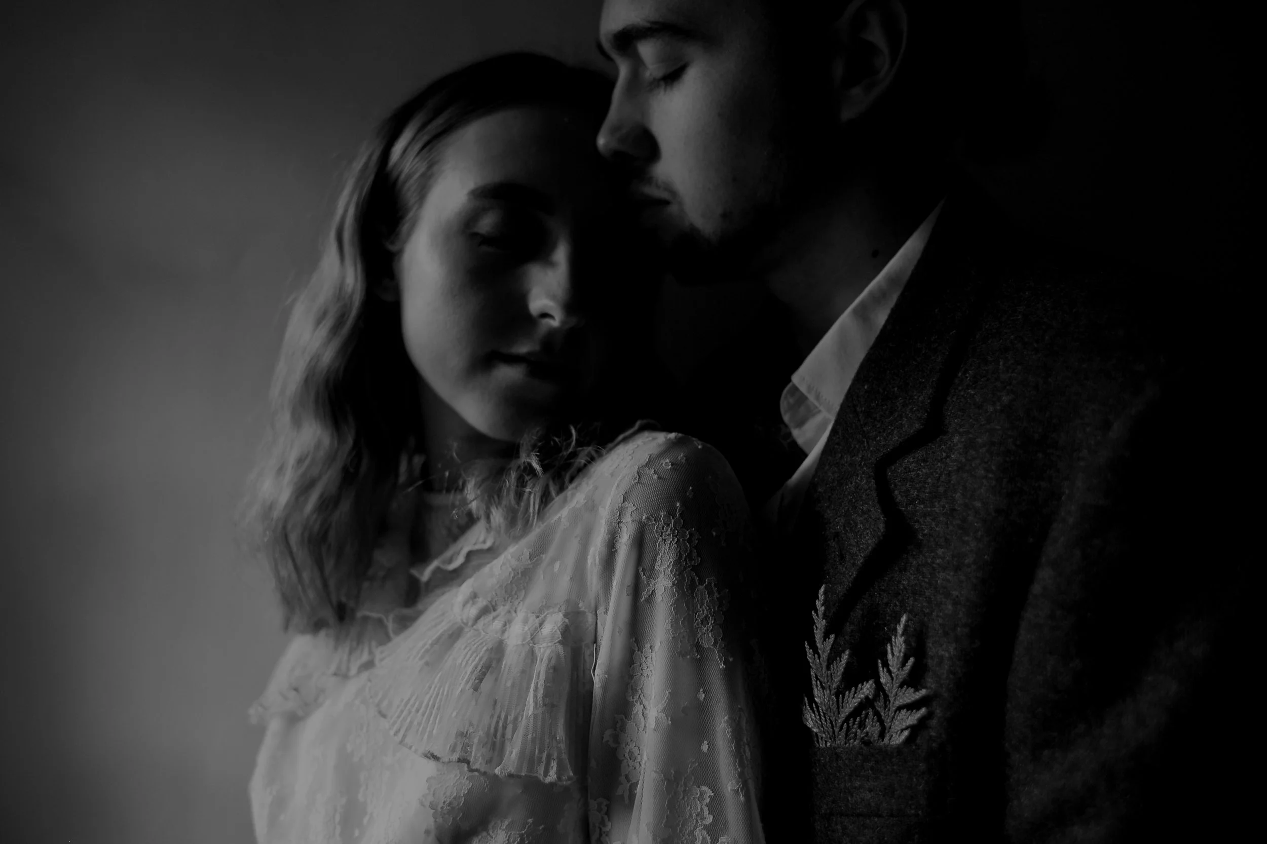 Scotland-Elopement-Edinburgh-Wedding-Bride-667.jpg