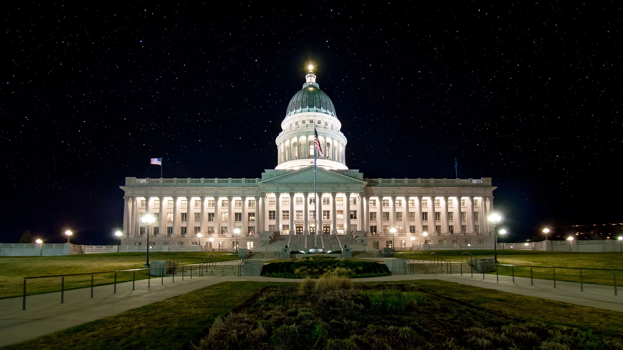 utah capitol building.jpg