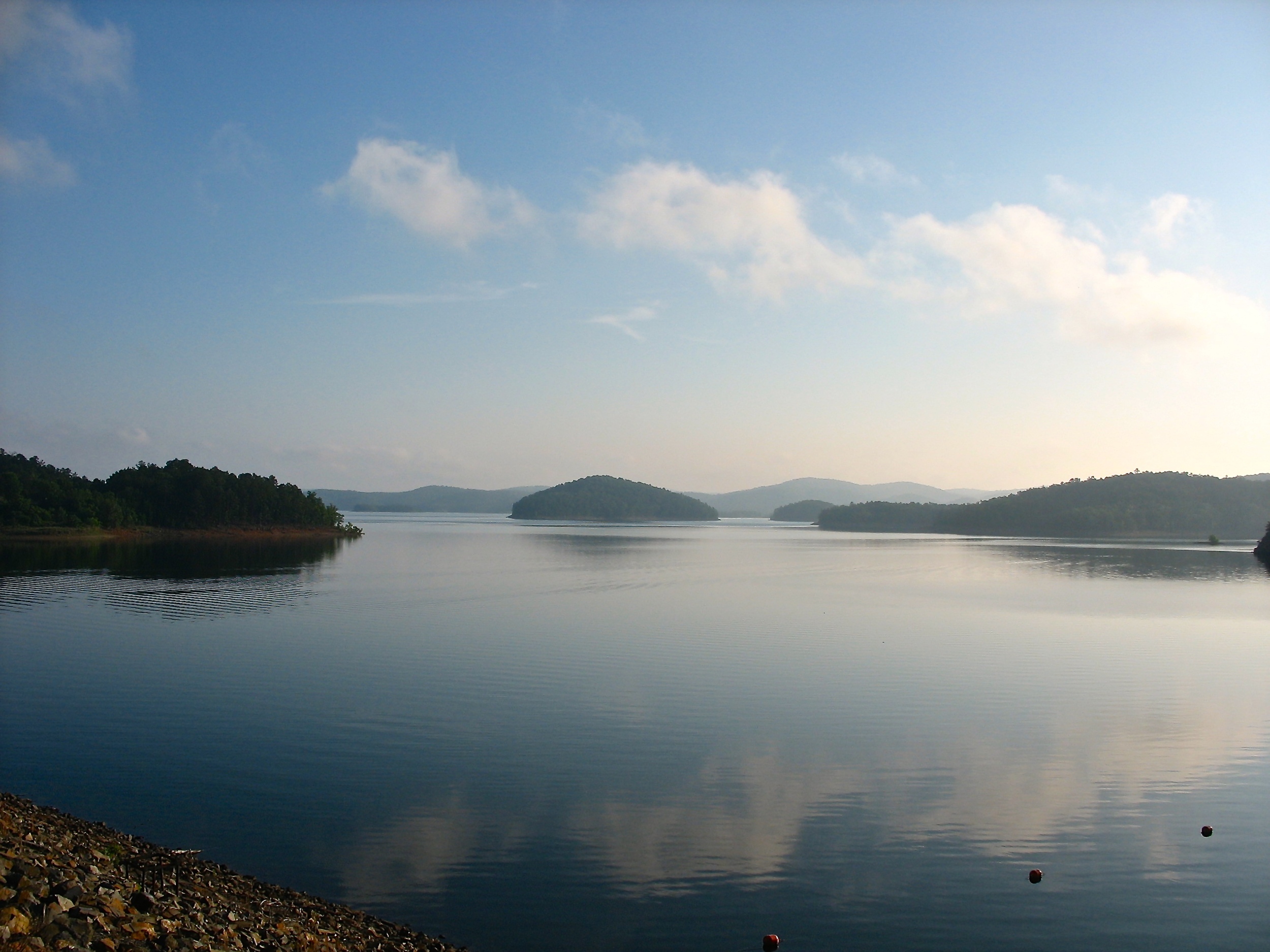 broken bow lake2.jpg