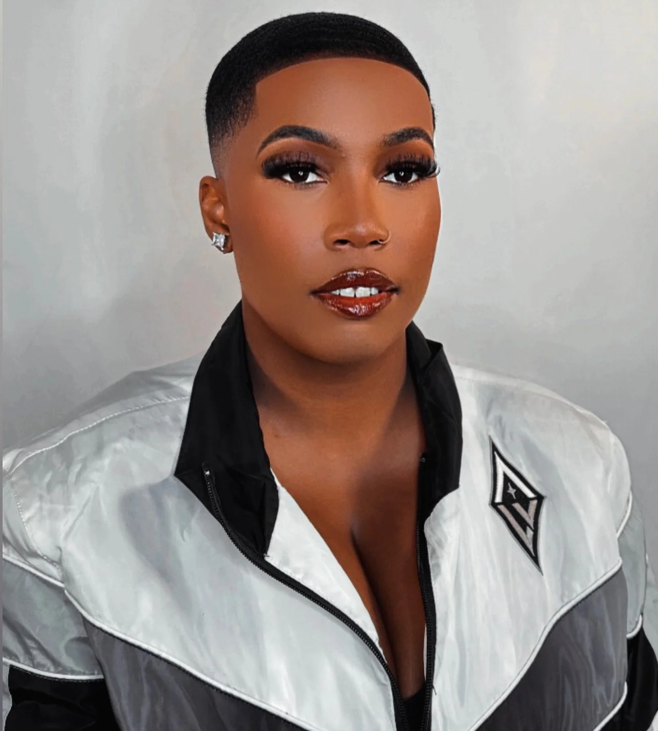 Makeup like my anthem performances, amazing online but better in-person! 💄 @makeupsex702