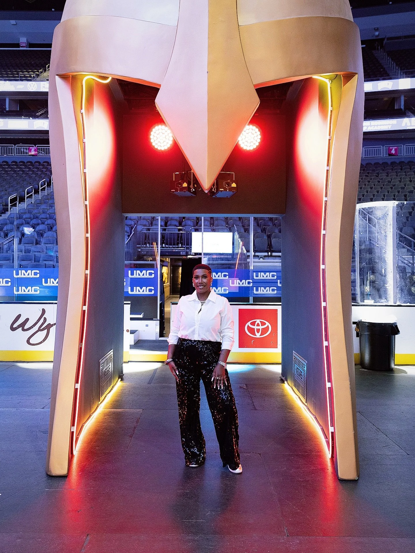 MORE from the Women of Inspiration Award Ceremony at @tmobilearena 

The @wiselasvegas chapter outdoes themselves every year! This year, I was the National Anthem singer inside the Stanley Cup Championship house! A first for me, which is why you&rsqu