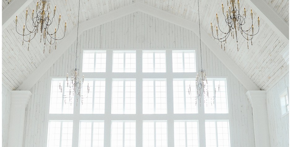 Photo By: The White Sparrow Barn