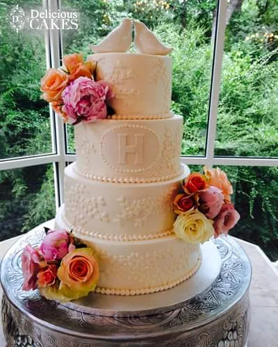 VENDOR HIGHLIGHT | DELICIOUS CAKES