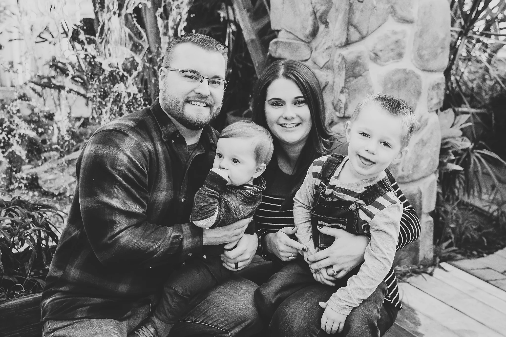 Endlessly Photography | 9 Month Milestone + Holiday Family Portraits | Swift Family