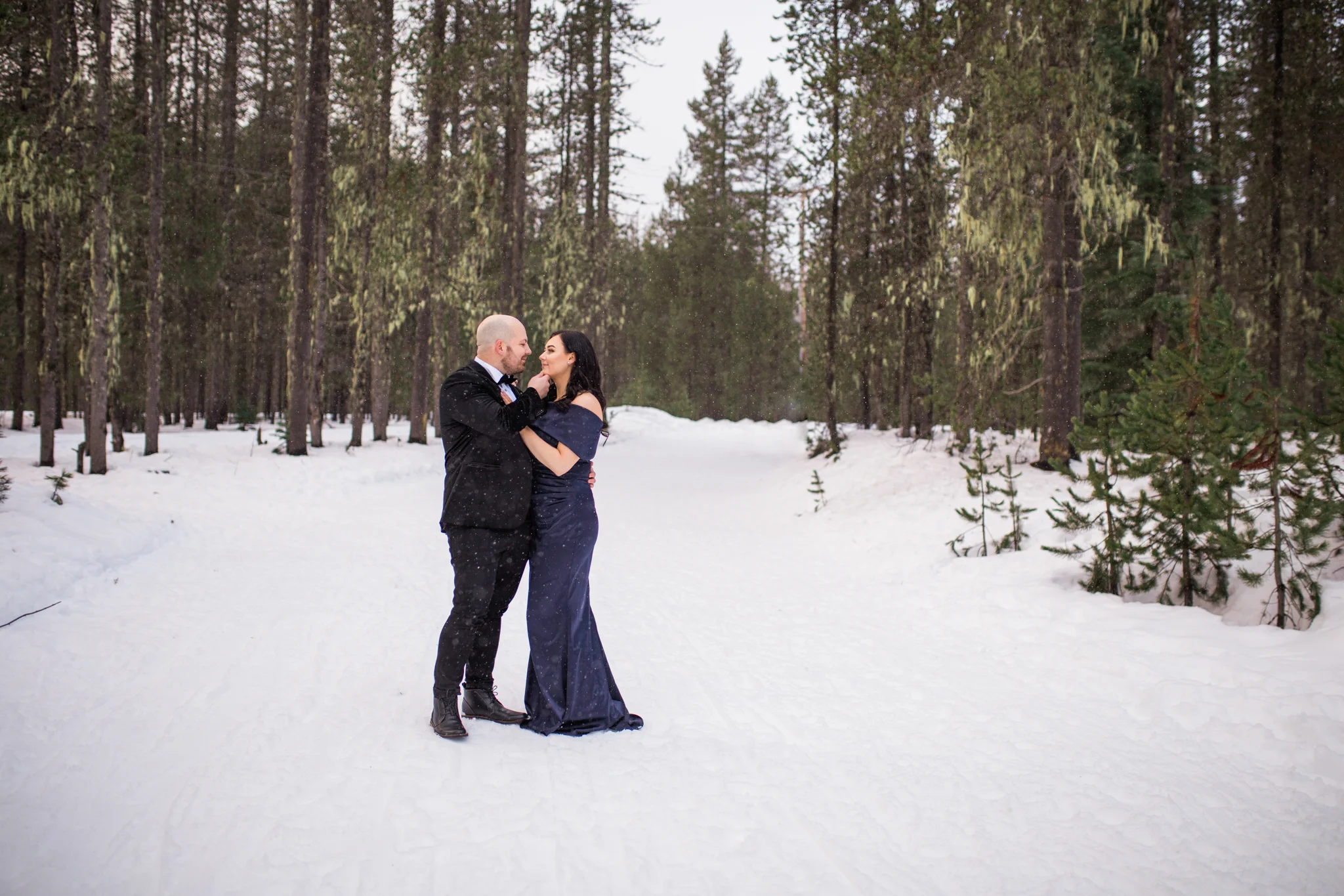 Snowy Mt Hood, Oregon Engagement Session.jpg