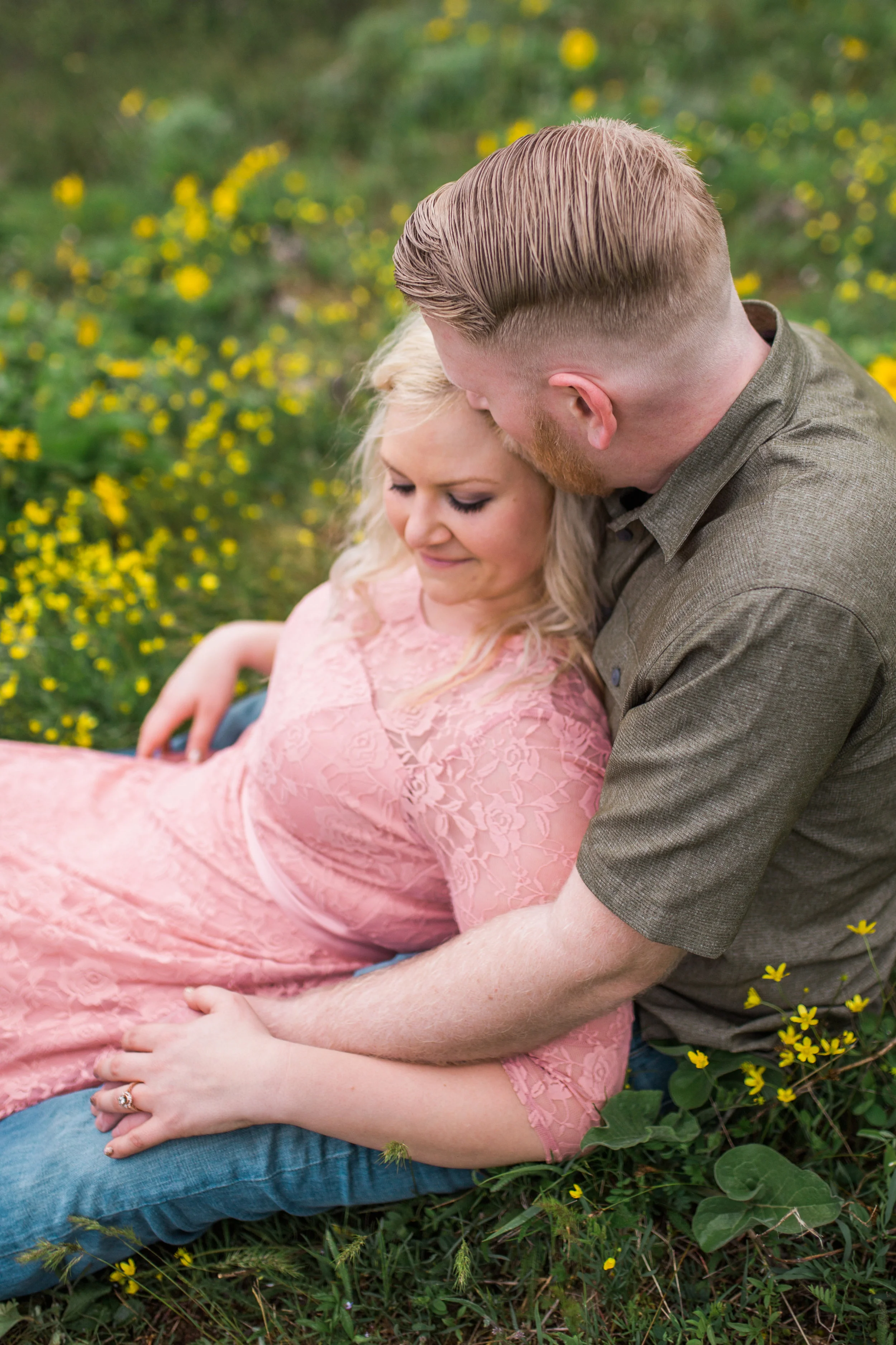dog mountain engagement session cook washington valentia productions weddings