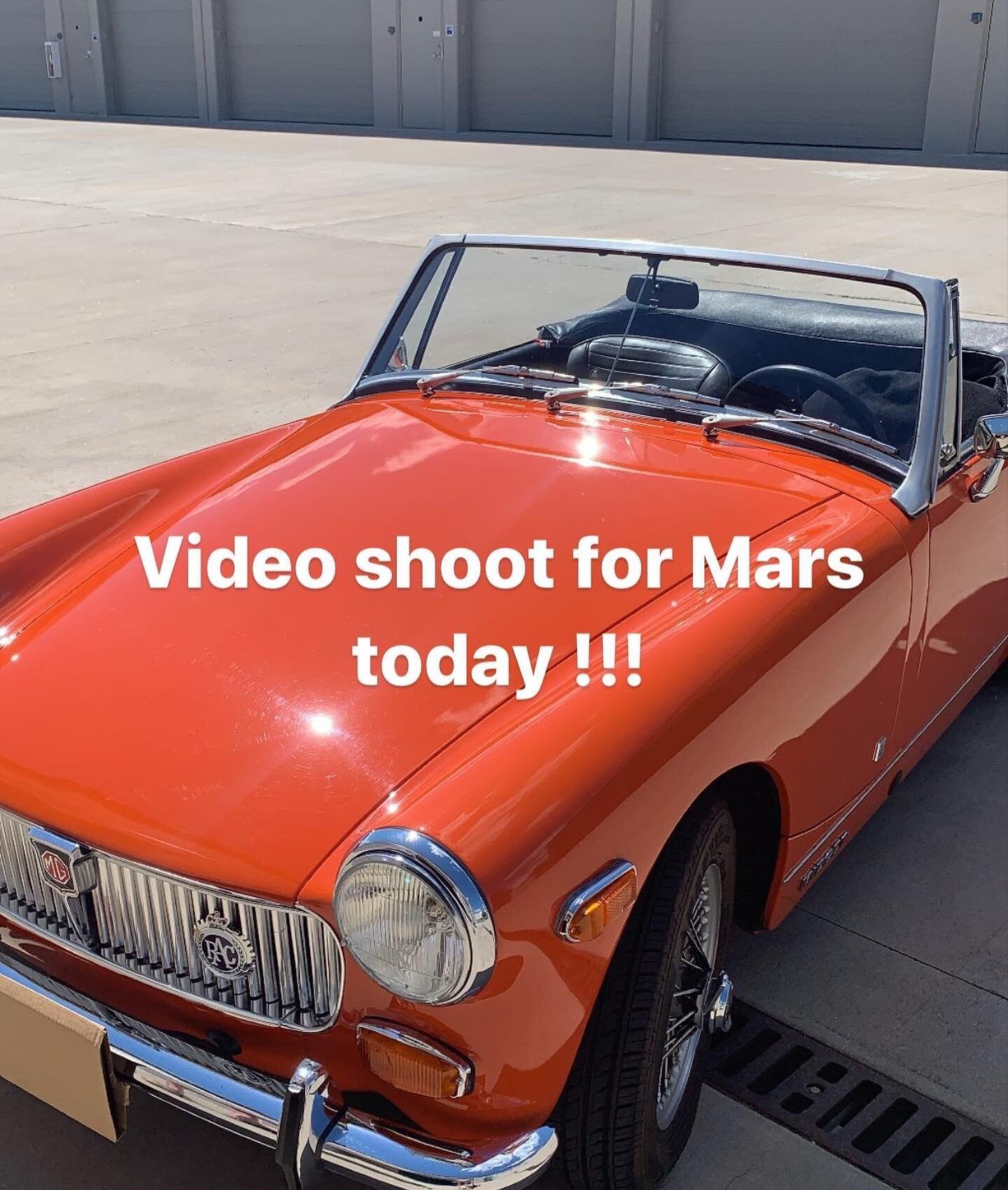 Video shoot today for our single Mars off the our upcoming album Past the DarK Side!! .
.
.
.
.
.
.
.
#indiemusic #goodnightfreeman #videoshoot #hollywood #music #orignalmusic #unsignedartist #denver #greenscreen #rocknroll #musicvideo #production #r