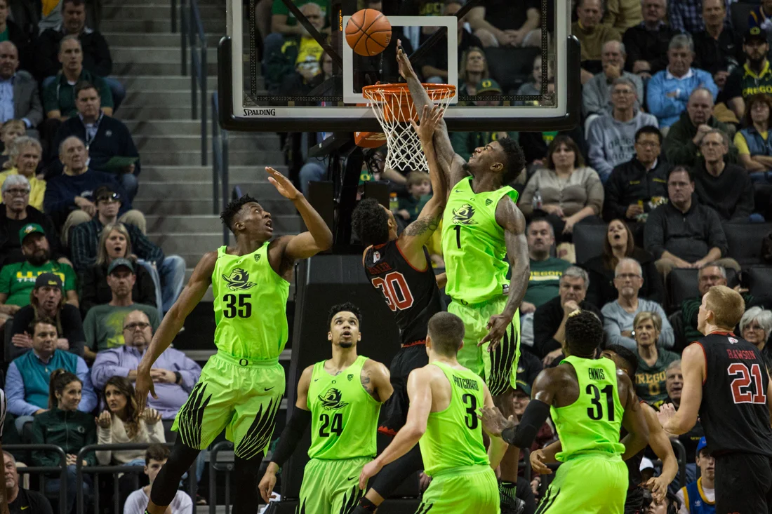 17.02.16.emg.an.mbball.vs.utah-7.jpg