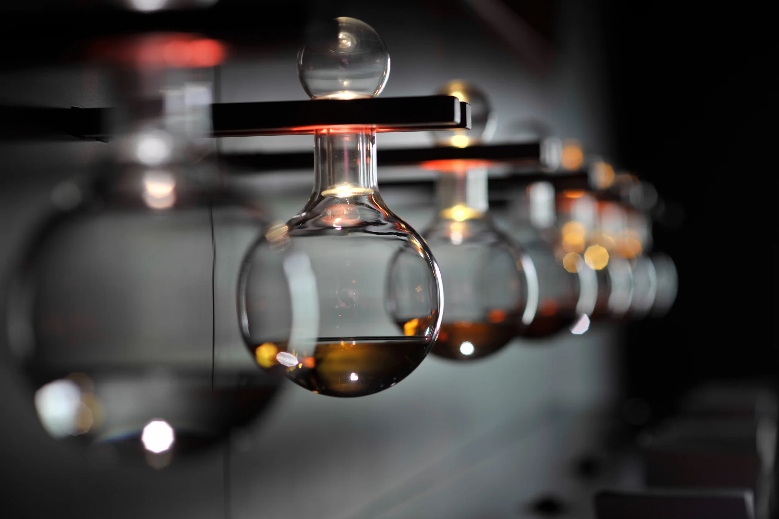 DETAIL ATELIER OLFACTIF_FLACONS 1 (reteneue).JPG