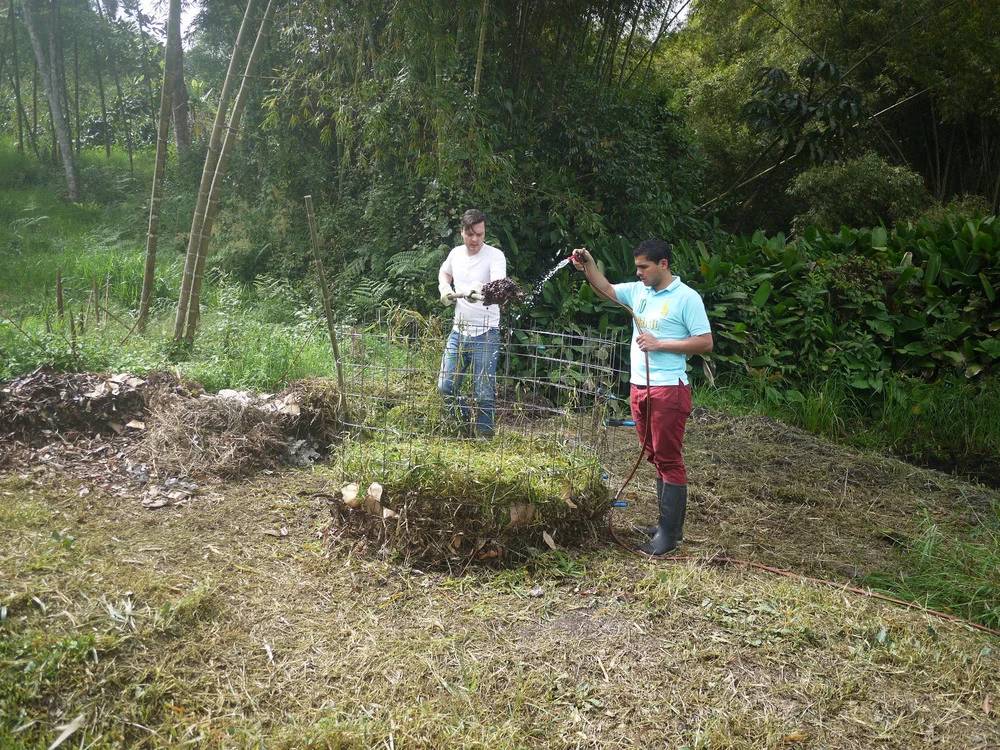 Making+compost+with+the+Colombian+barista+champion,+Diego+Campos.jpg