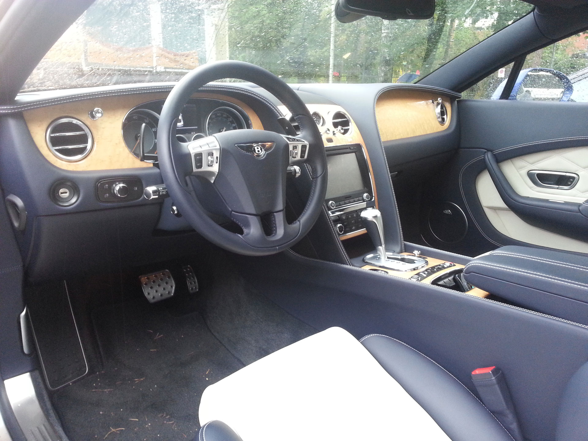 Bentley Continental GT (V8)