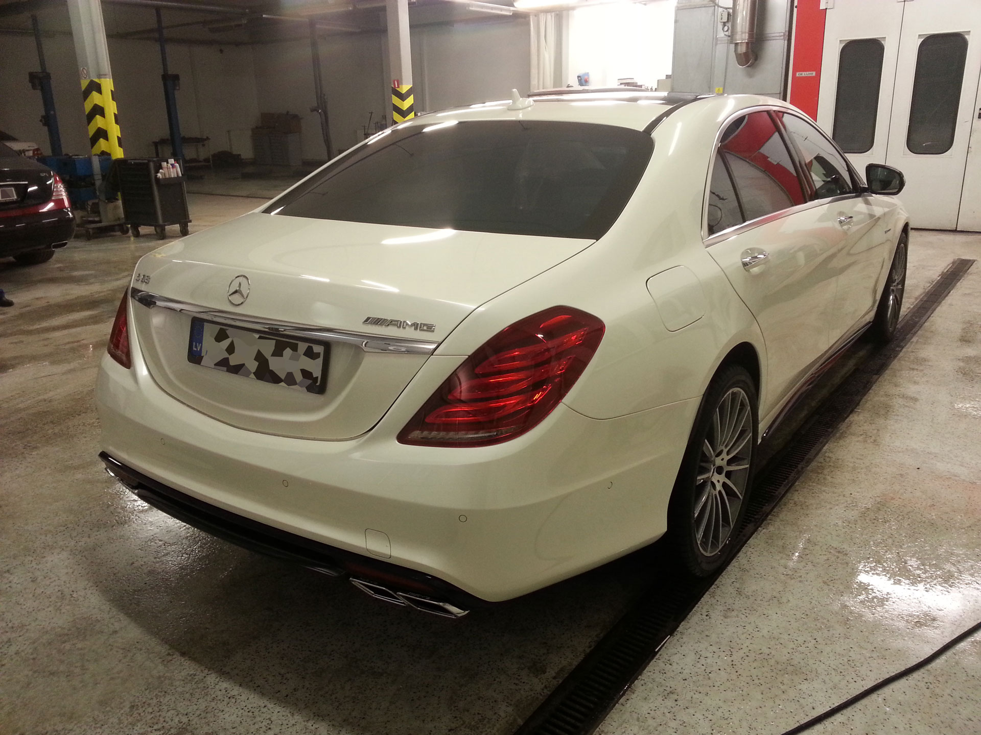 Mercedes-Benz S63L AMG 4matic