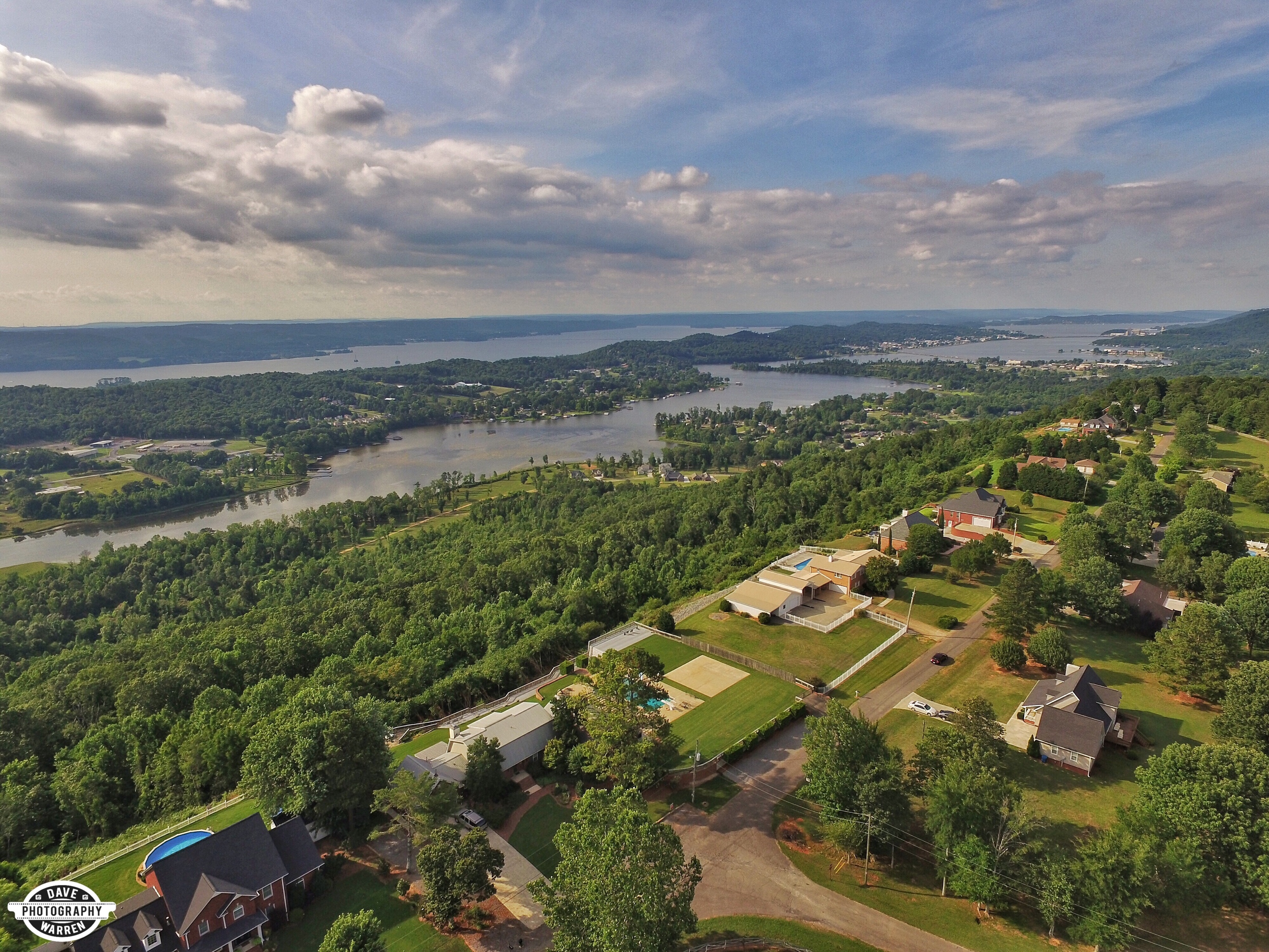 Scenic Bluff Drive on Lake Guntersville 