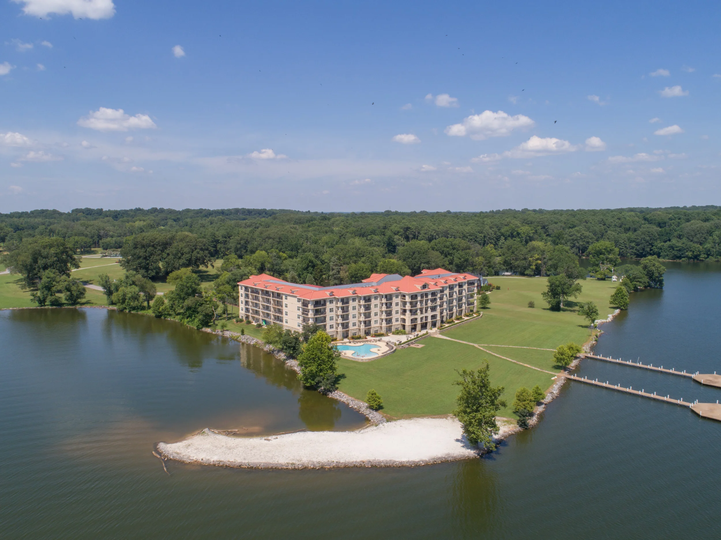 12100 Two Rivers Drive, Athens, AL 35611 — Dune Lake Studios