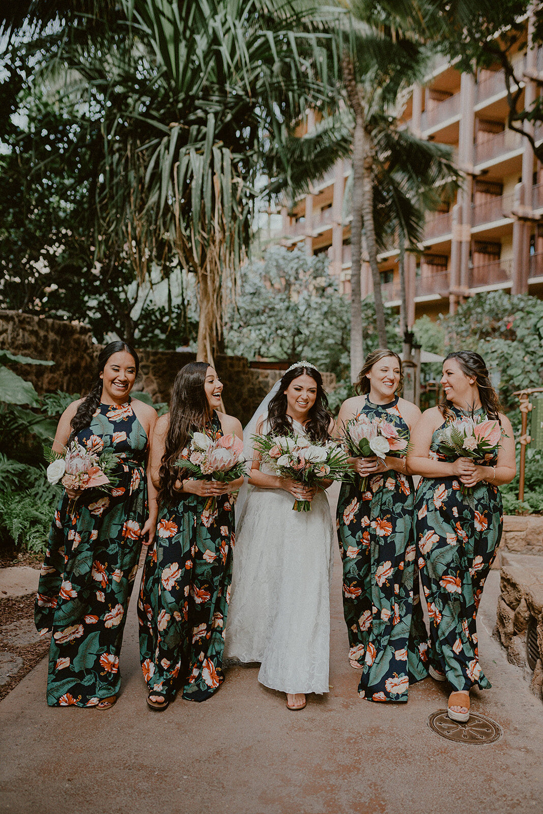 amanda-garret-wedding-lanikuhonua-oahu-hawaii-chelsea-abril-photography-55.jpeg
