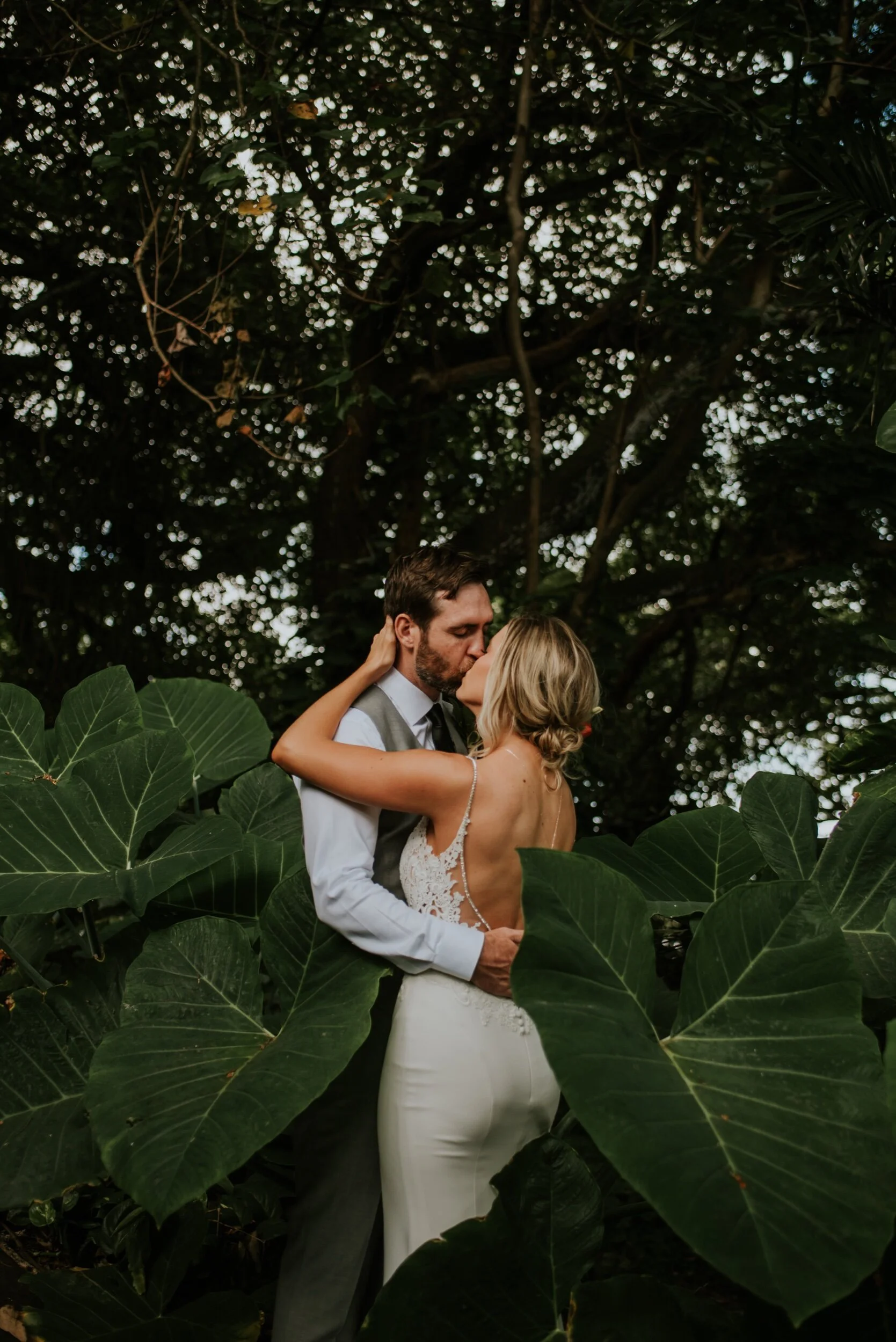 Modern Tropical Wedding at Kualoa Ranch