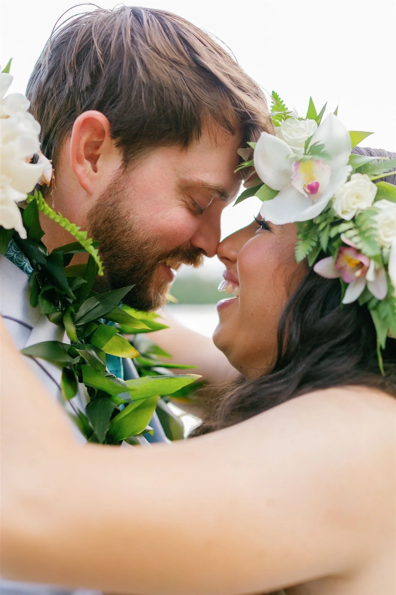 Unique Rustic Tropical Wedding at Moli'i Gardens Kualoa Ranch