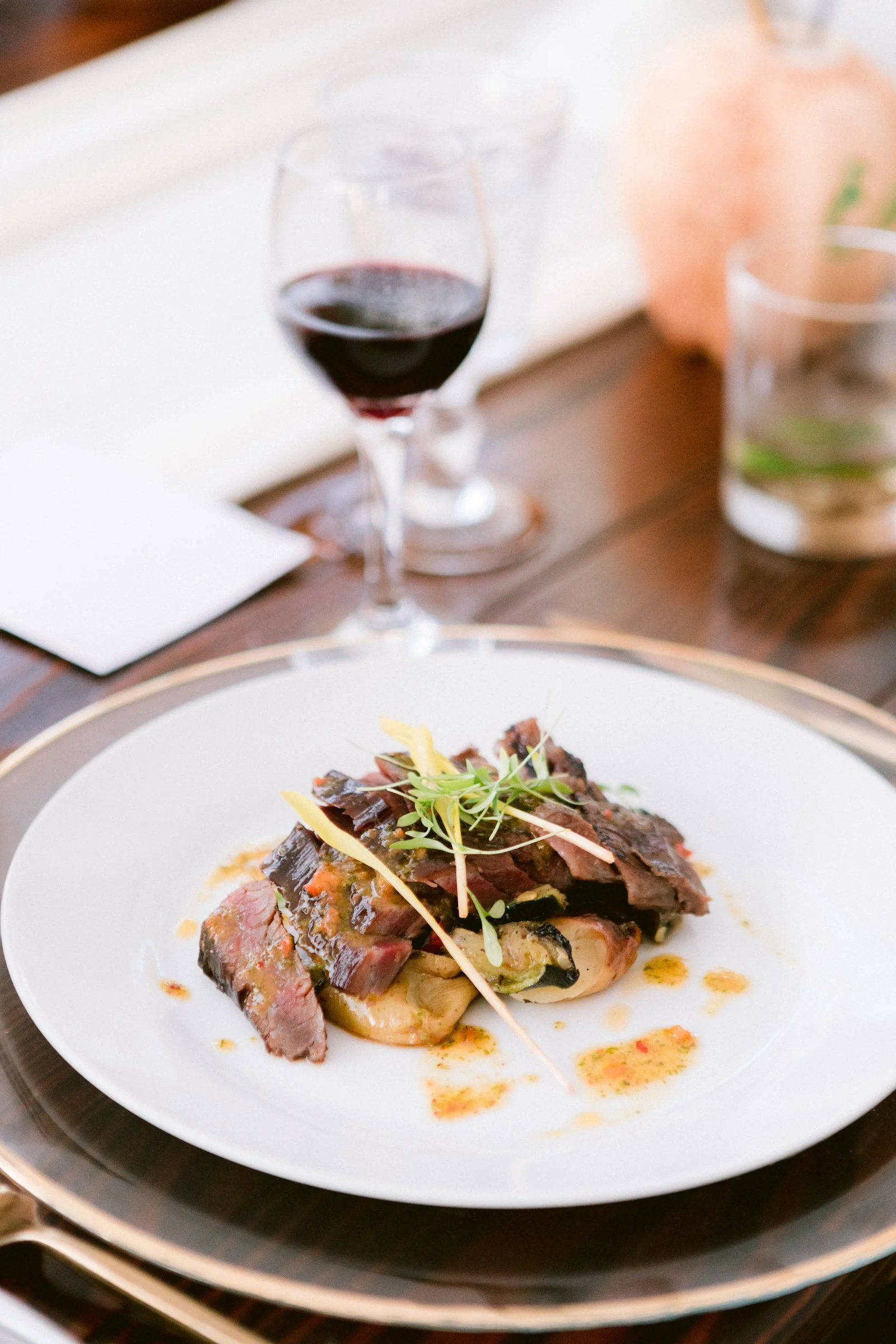 Food Service Style: Plated vs. Buffet