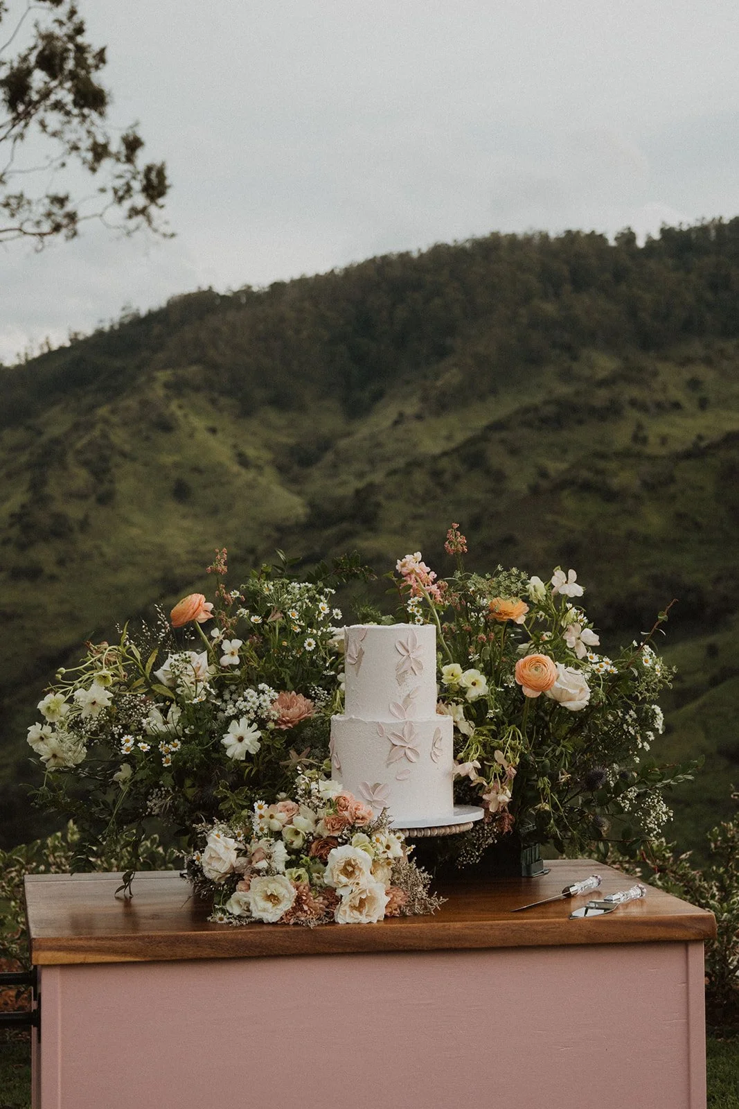 6 Things To Remember When Dreaming Up Your Wedding Cake